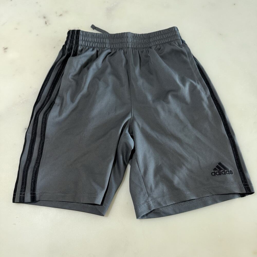 Adidas Boys Grey Mesh Athletic Shorts Black 3-Stripe Size Medium 10/12